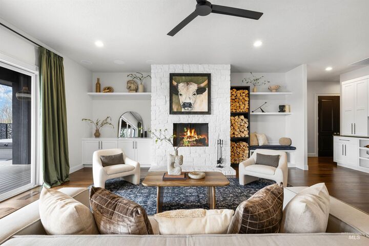 Property Photo:  3395 E Parsnip Peak Drive  ID 83716 