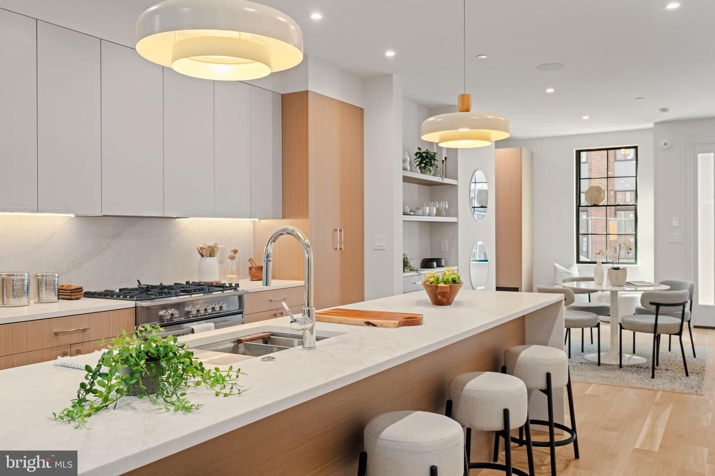 Property Photo:  207A Vine Street  PA 19106 