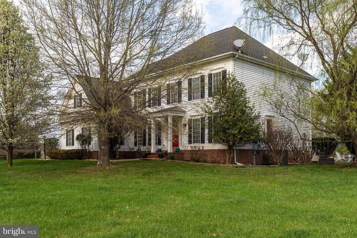 Property Photo:  13300 April Circle  VA 20180 