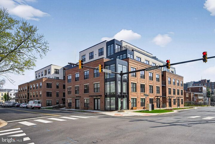 Property Photo: 811 Columbus N 206 VA 22314