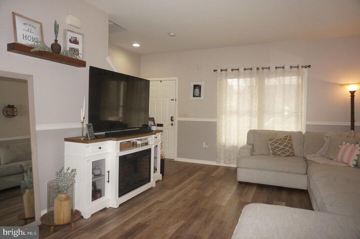 Property Photo:  429 Locust Street  PA 17602 