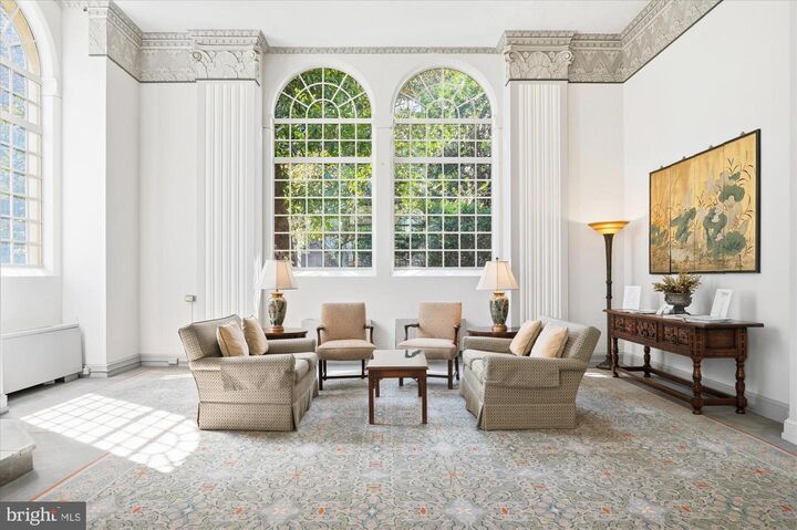 Property Photo: 4000 Cathedral Avenue NW 18-19B DC 20016