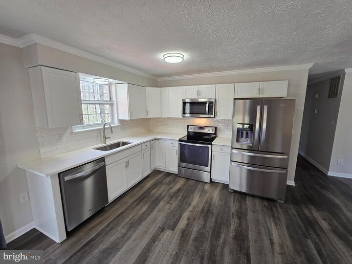 Property Photo:  580 Evergreen Court  MD 20657 