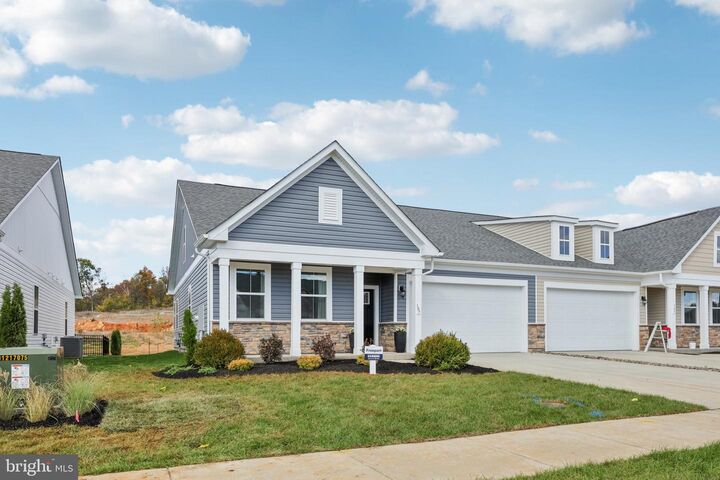 Property Photo:  122 Trellis View Lane  VA 22602 