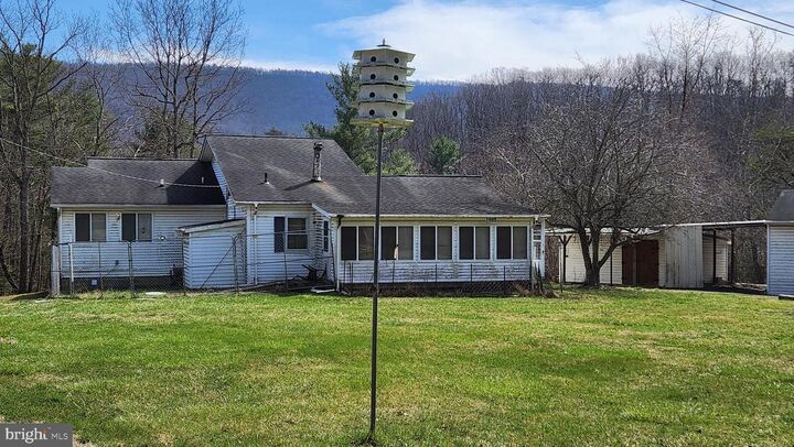 Property Photo: 1605 Paddys Run Road VA 22654