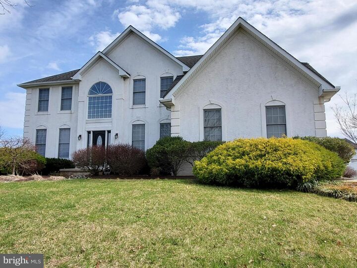 Property Photo:  529 Glen Meadow Road  PA 18954 