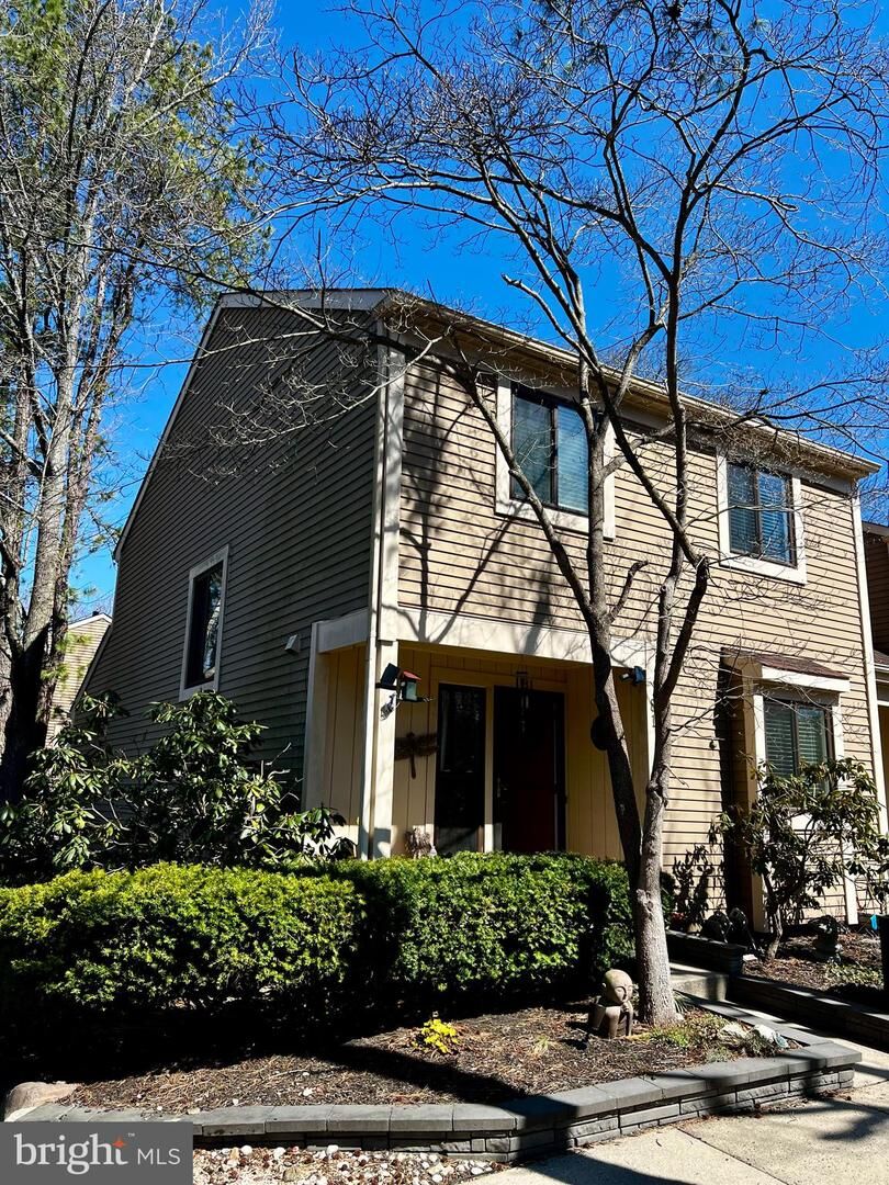 Property Photo:  81 Dorset Court  NJ 08053 