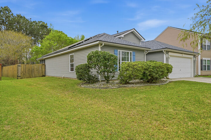Property Photo: 305 Sparkleberry Lane SC 29456