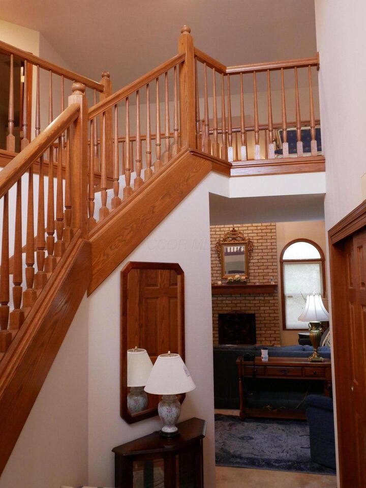 Property Photo:  1952 Sherring Court  OH 43068 