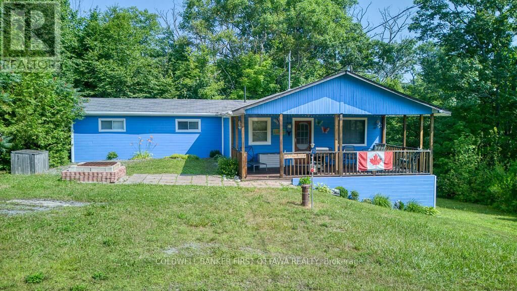 Property Photo:  1036 Rossland Lane  ON K0H 1B0 