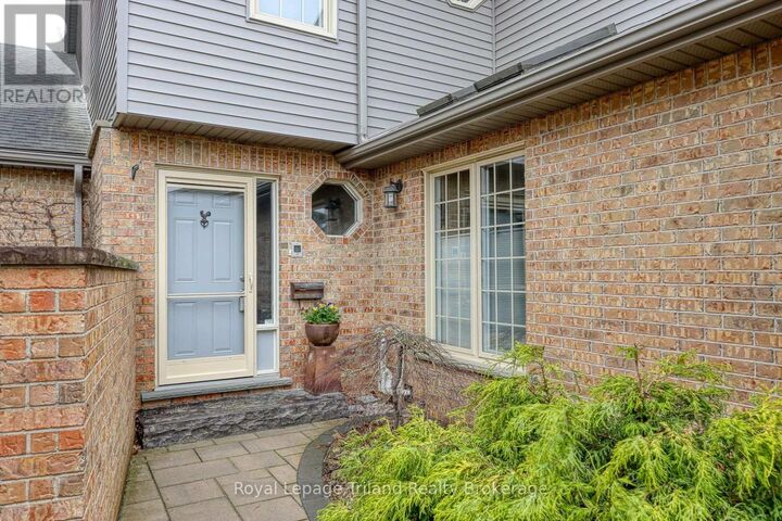 Property Photo: 637 Lansdowne Avenue ON N4T 1K2