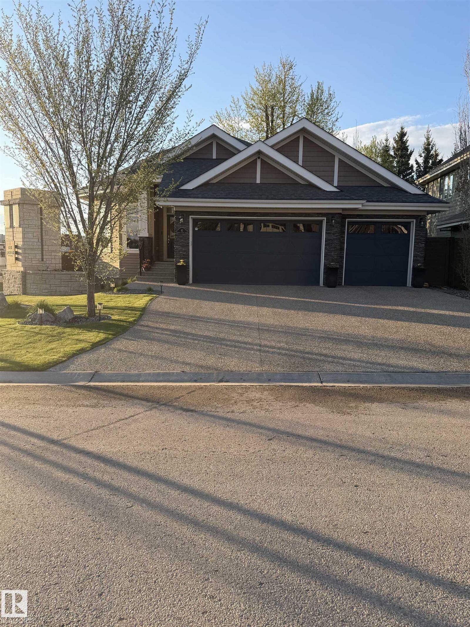Property Photo: 62 Kenton Woods Lane AB T7X 0P8