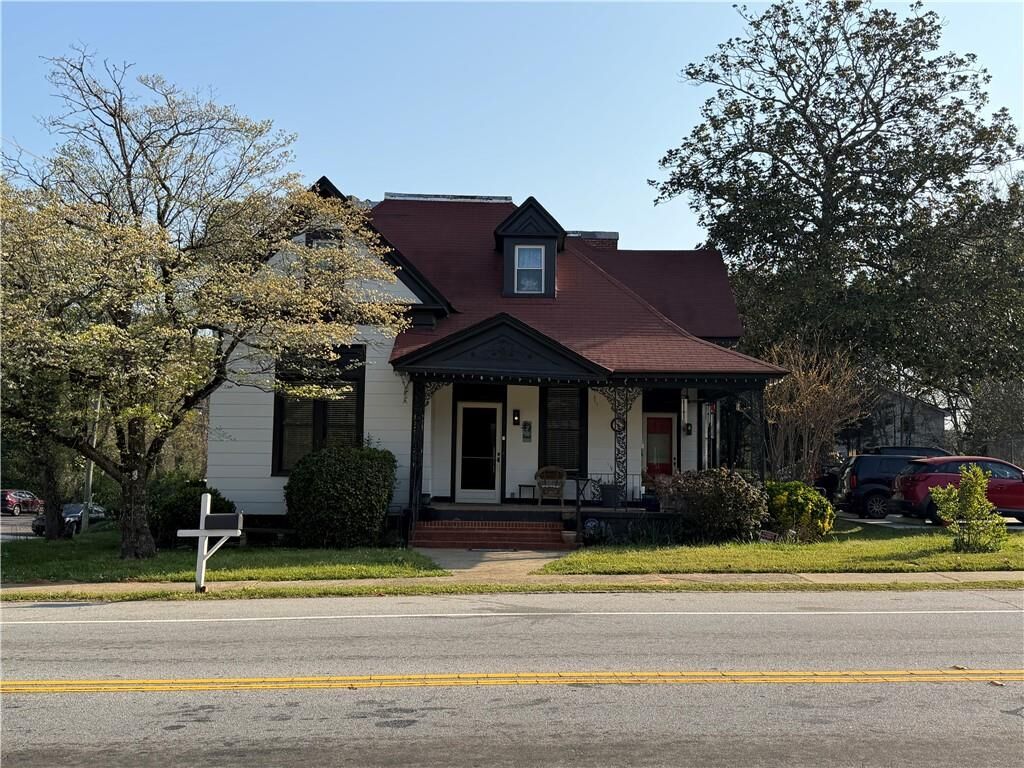 Property Photo:  41 W Campbellton Street  GA 30213 