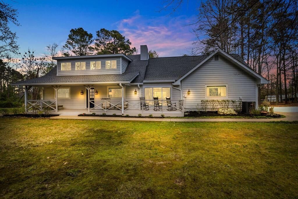 Property Photo: 12 Providence Way GA 30004