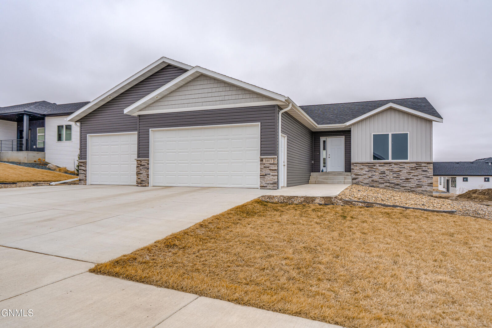 Property Photo:  3803 Platinum Street  ND 58503 