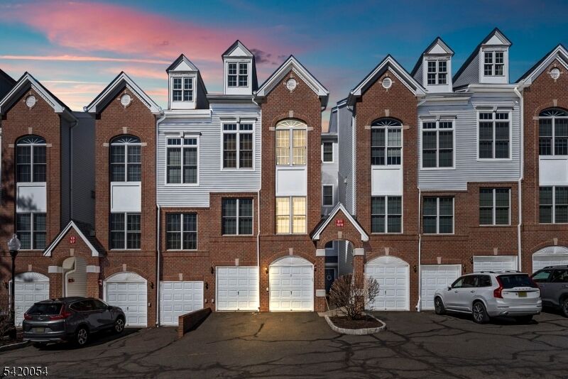 Property Photo:  9 Goffle Brook Ct  NJ 07506 