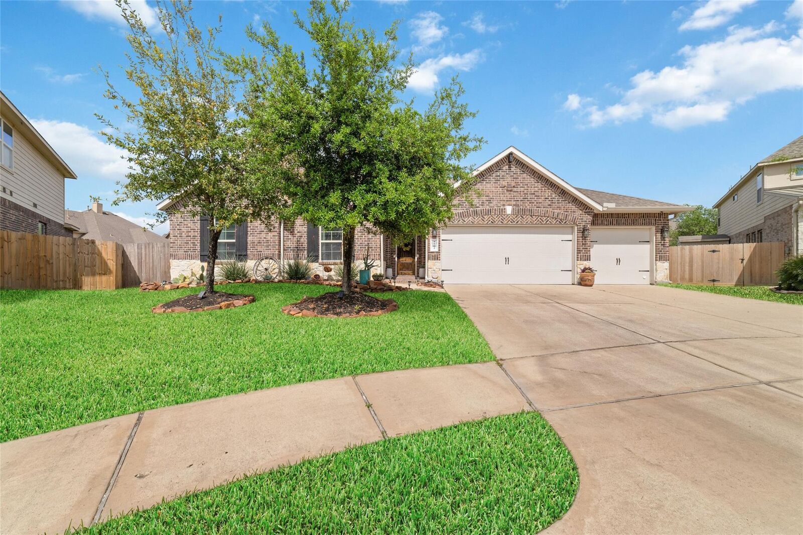 Property Photo:  9902 Indian Rill Court  TX 77375 