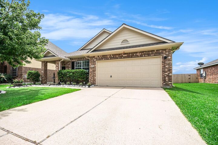 Property Photo: 4706 Shale Drive TX 77521