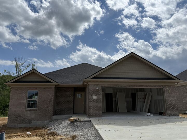 Property Photo:  311 Cinchpost Circle  KY 40744 