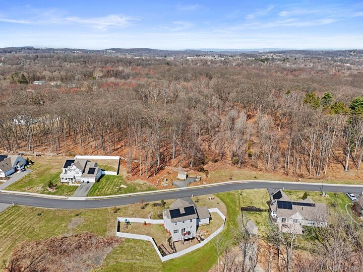 Property Photo:  24 Knoll Crest Court  NY 12518 