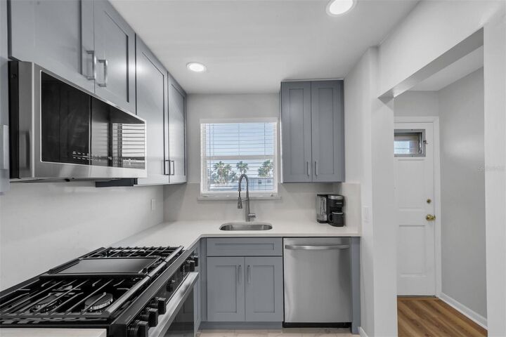 Property Photo: 3128 59th Street S 303 FL 33707