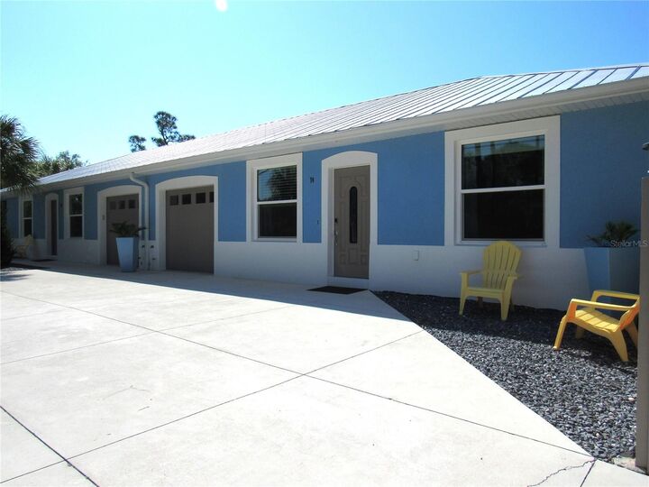 Property Photo:  2074 &Amp 2076 Como Street  FL 33948 