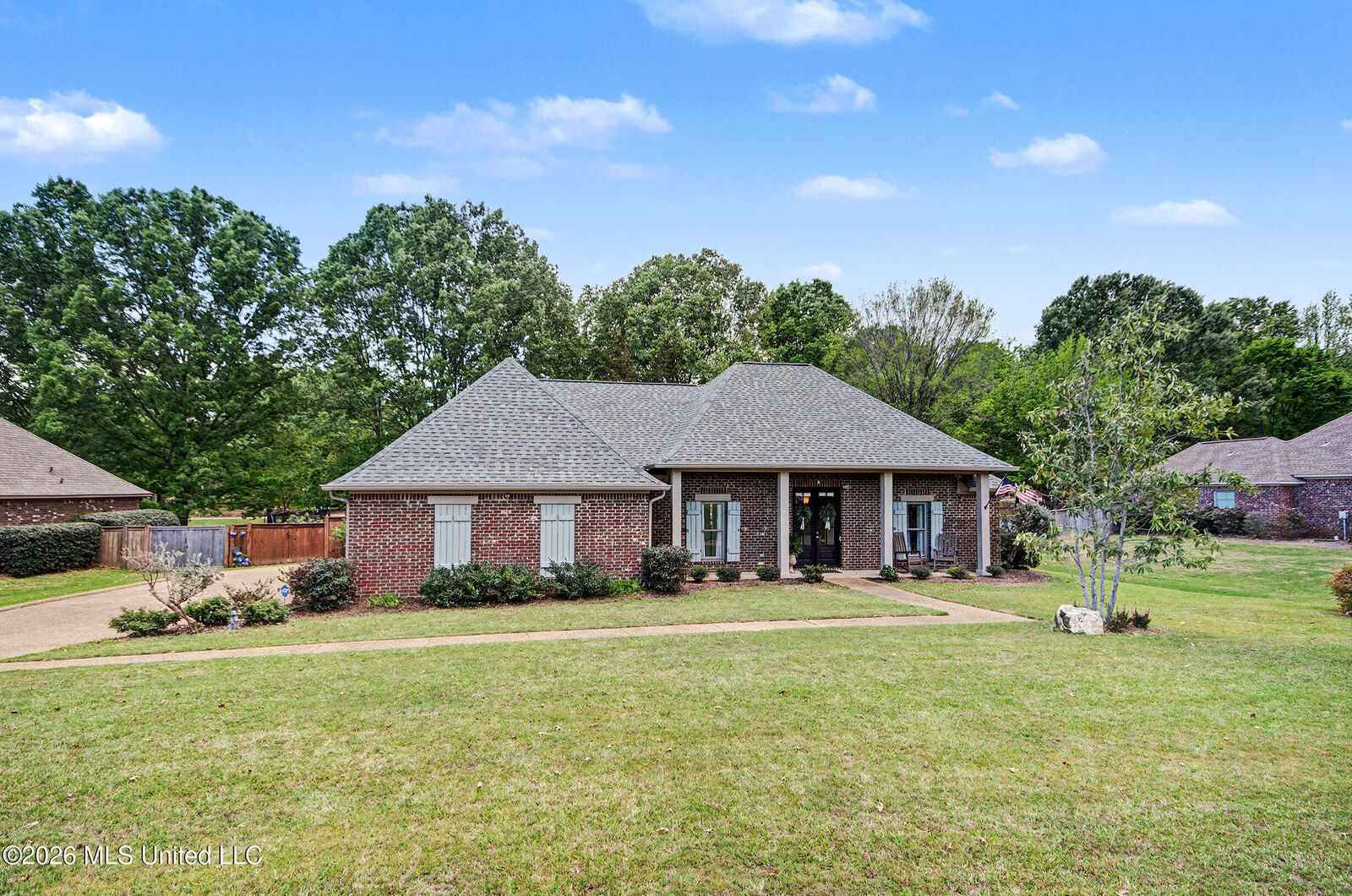 Property Photo:  469 Caroline Boulevard  MS 39110 