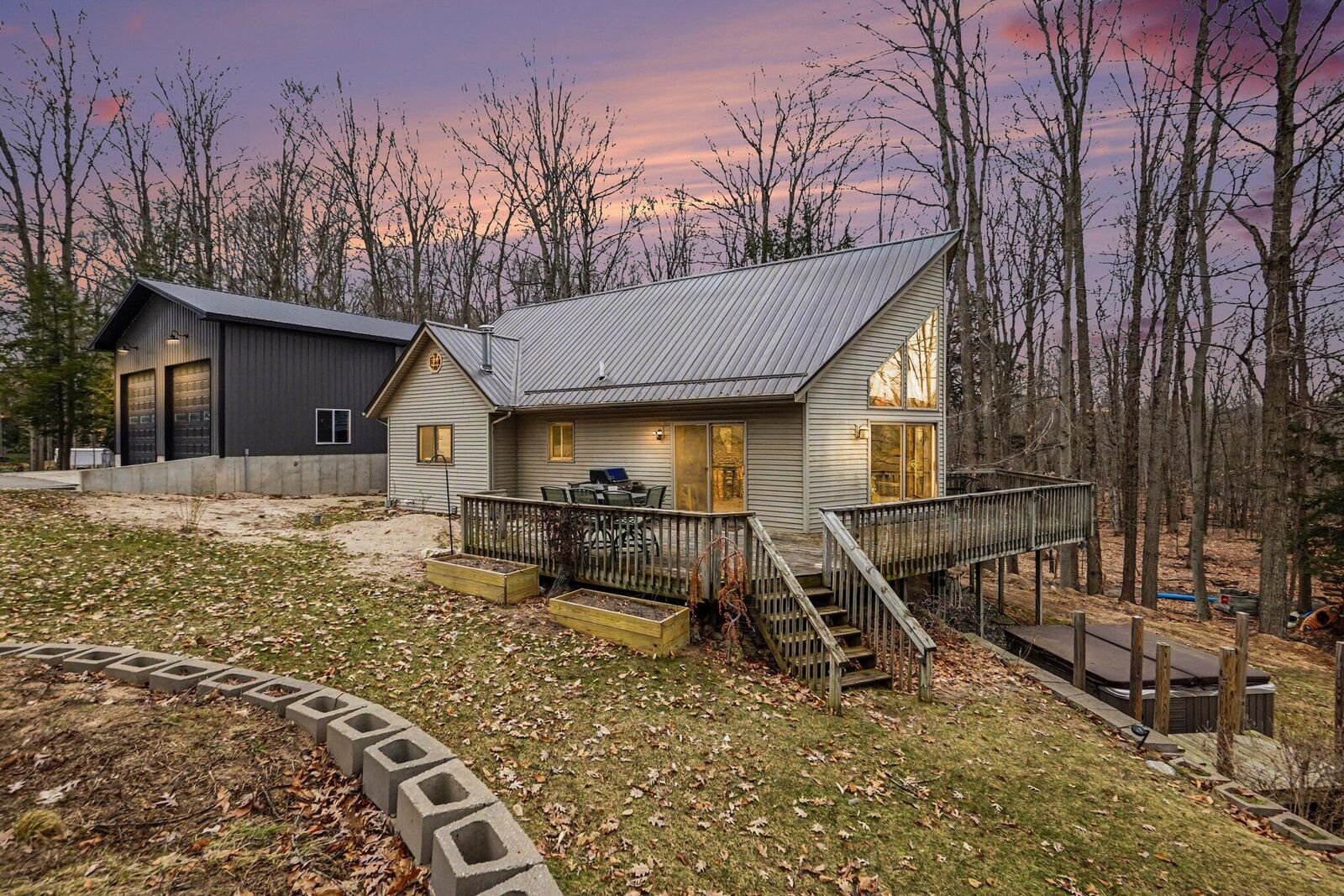 Property Photo:  8906 E Spring Hill Drive  MI 49421 