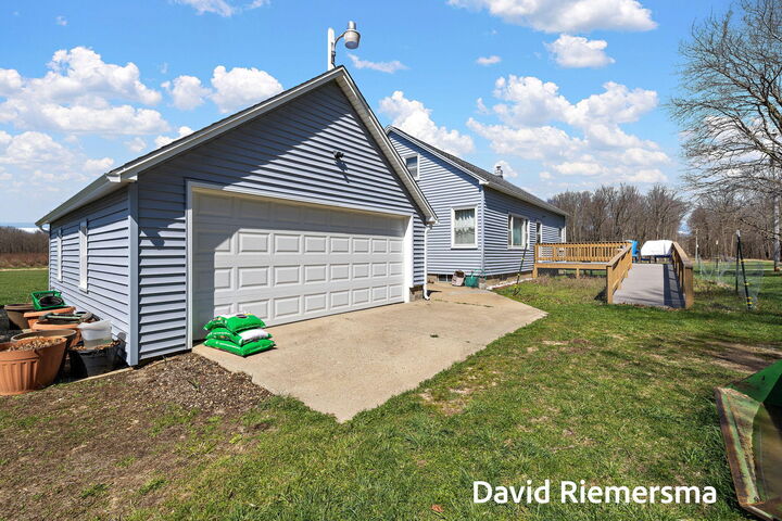 Property Photo:  466 27th Street  MI 49010 