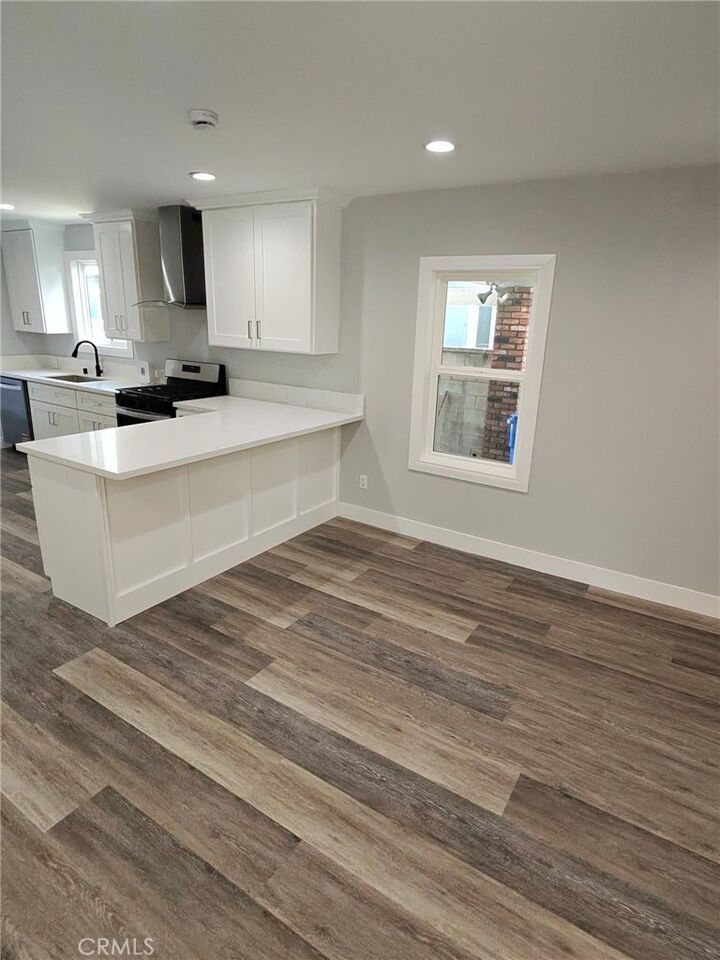 Property Photo:  1919 W 82nd Street  CA 90047 