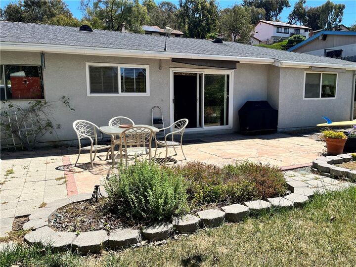 Property Photo:  2937 E Barnwell Street  CA 92054 