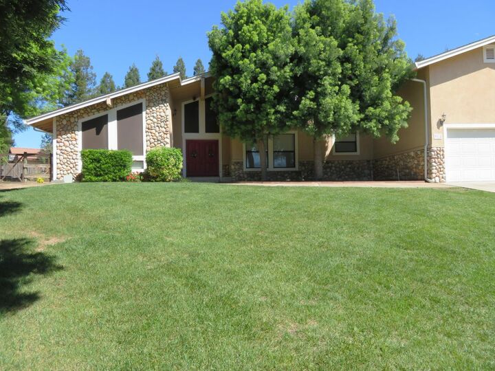 Property Photo: 9912 Wild Oak Court CA 95361