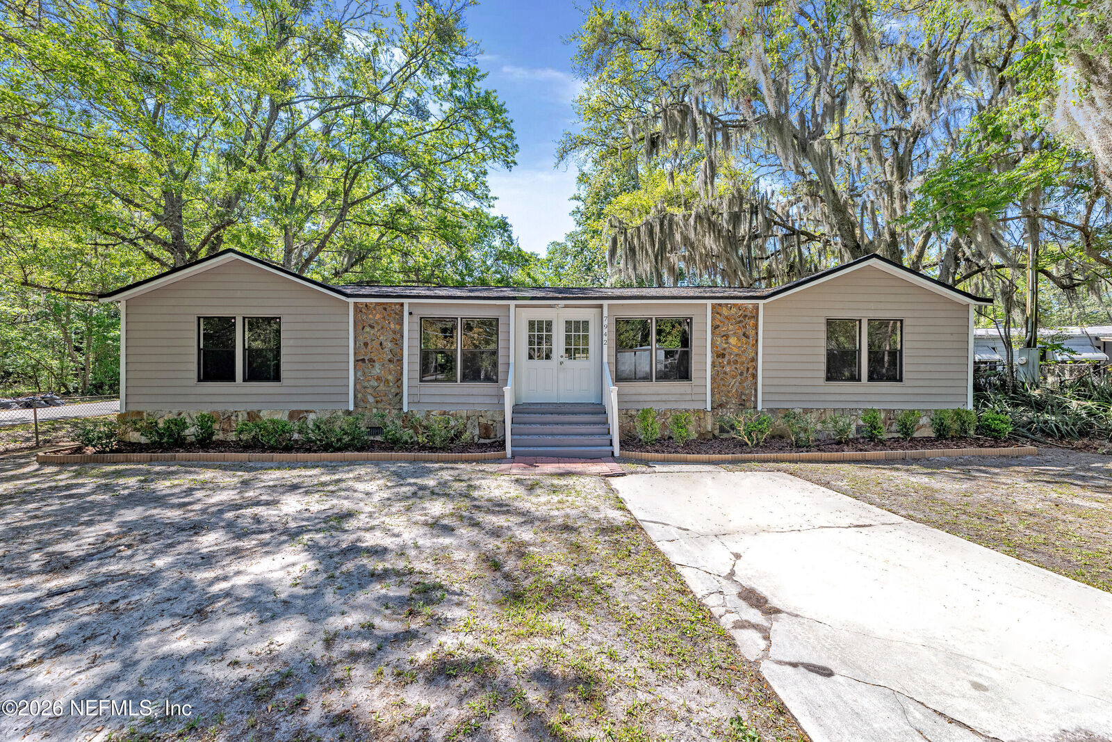 Property Photo:  7942 Mulhall Drive  FL 32216 