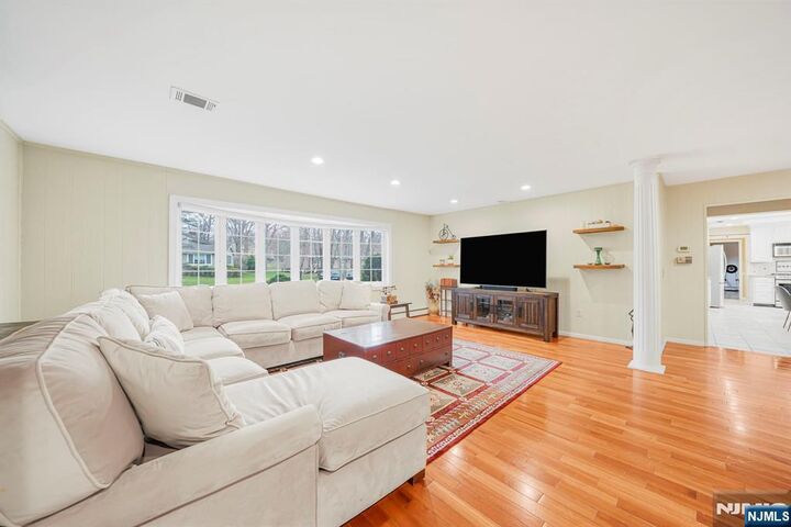 Property Photo:  3 Tristam Place  NJ 07058 