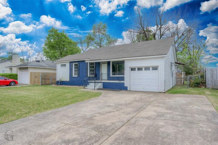 Property Photo:  297 Pennsylvania  LA 71105 