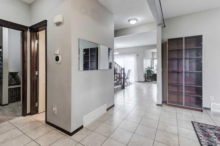 Property Photo: 42 Everoak Green SW AB T2Y 0J5