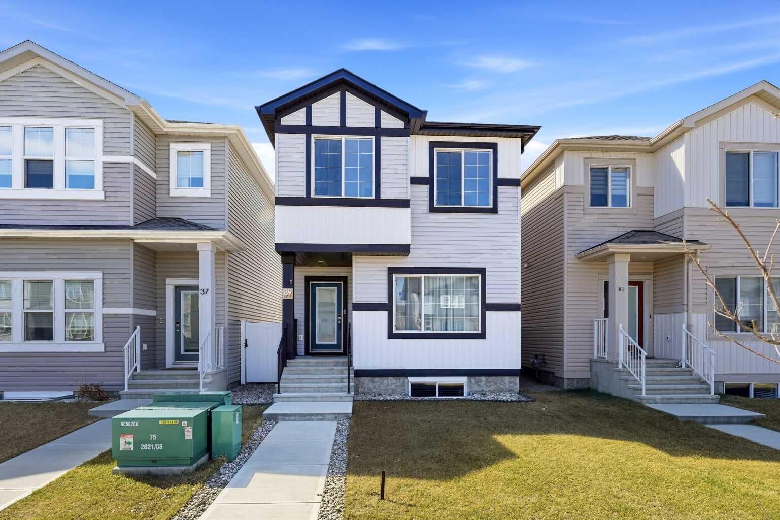 Property Photo: 39 Lake Street AB T4E 3L9