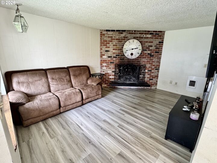 Property Photo:  1511 NE 141st Ave  WA 98684 