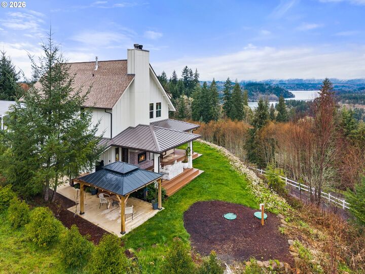 Property Photo:  115 Stoneywood Ln  WA 98564 