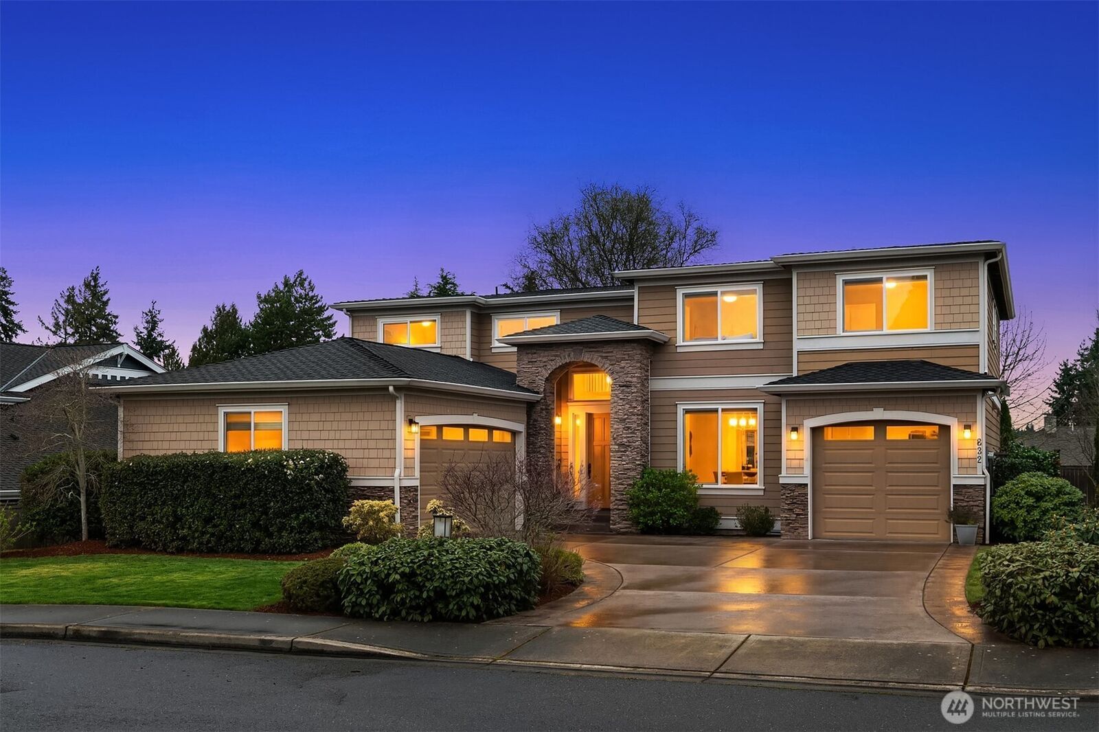 Property Photo:  632 SW 185th St  WA 98166 