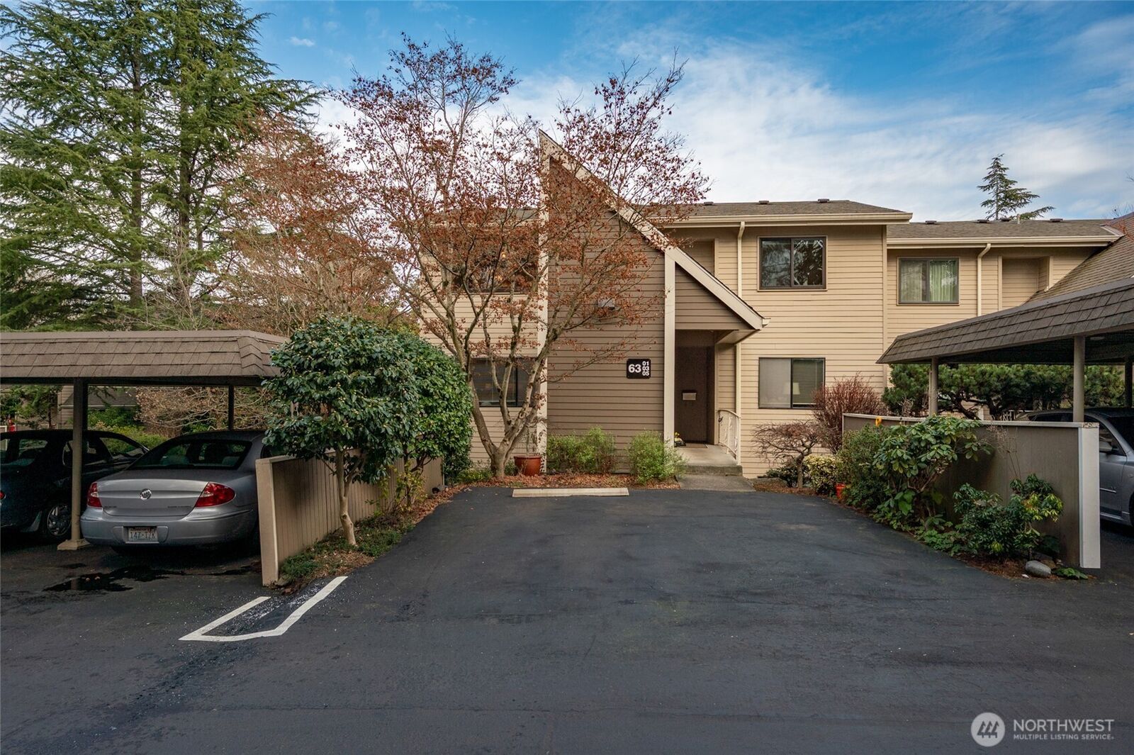 Property Photo: 6301 Sand Point Way NE E3 WA 98115