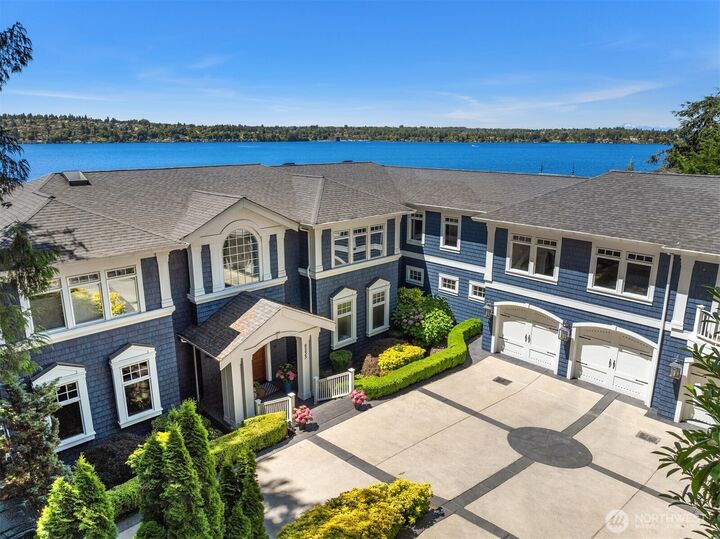 Property Photo:  8233 W Mercer Way  WA 98040 