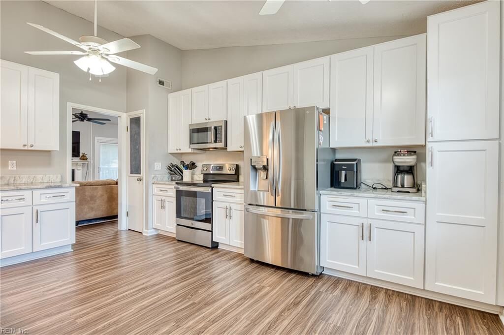 Property Photo:  5 Sundance Pl  VA 23608 