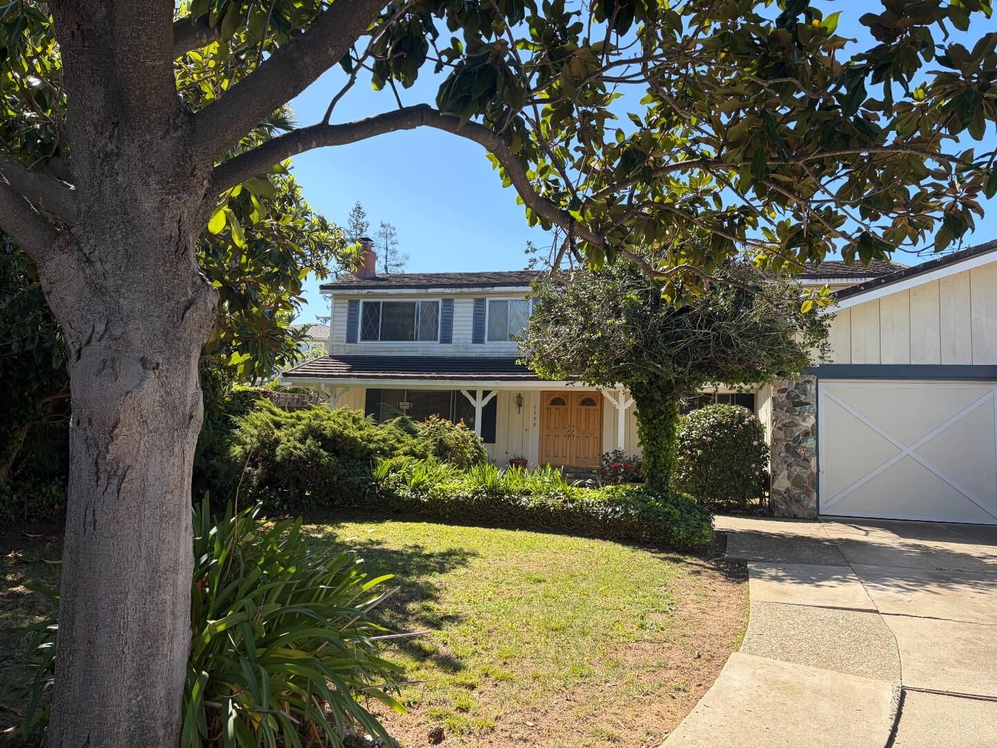 Property Photo:  1130 Suffolk Court  CA 94024 