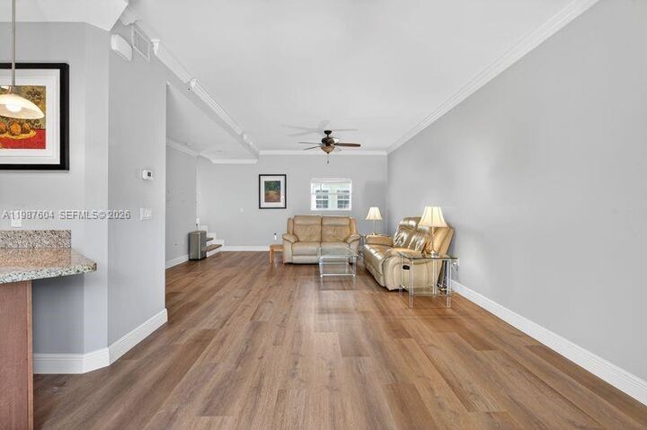 Property Photo:  630 SE 15th St 5  FL 33316 