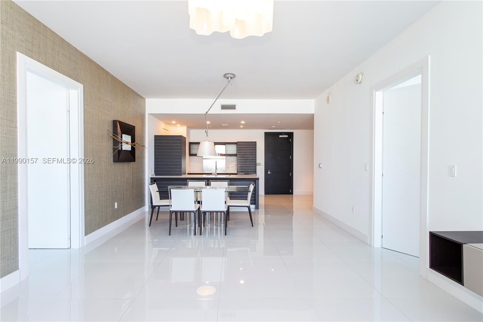 Property Photo:  200 Biscayne Blvd Wy 4512  FL 33131 