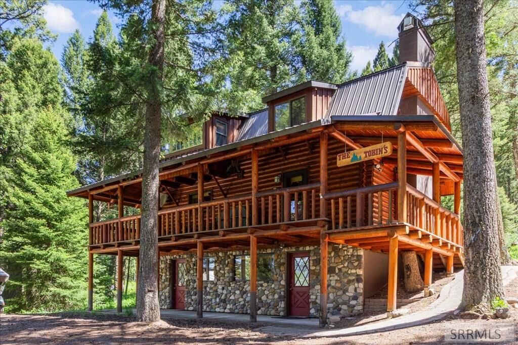 Property Photo:  3626 Meadow View Lane  ID 83429 