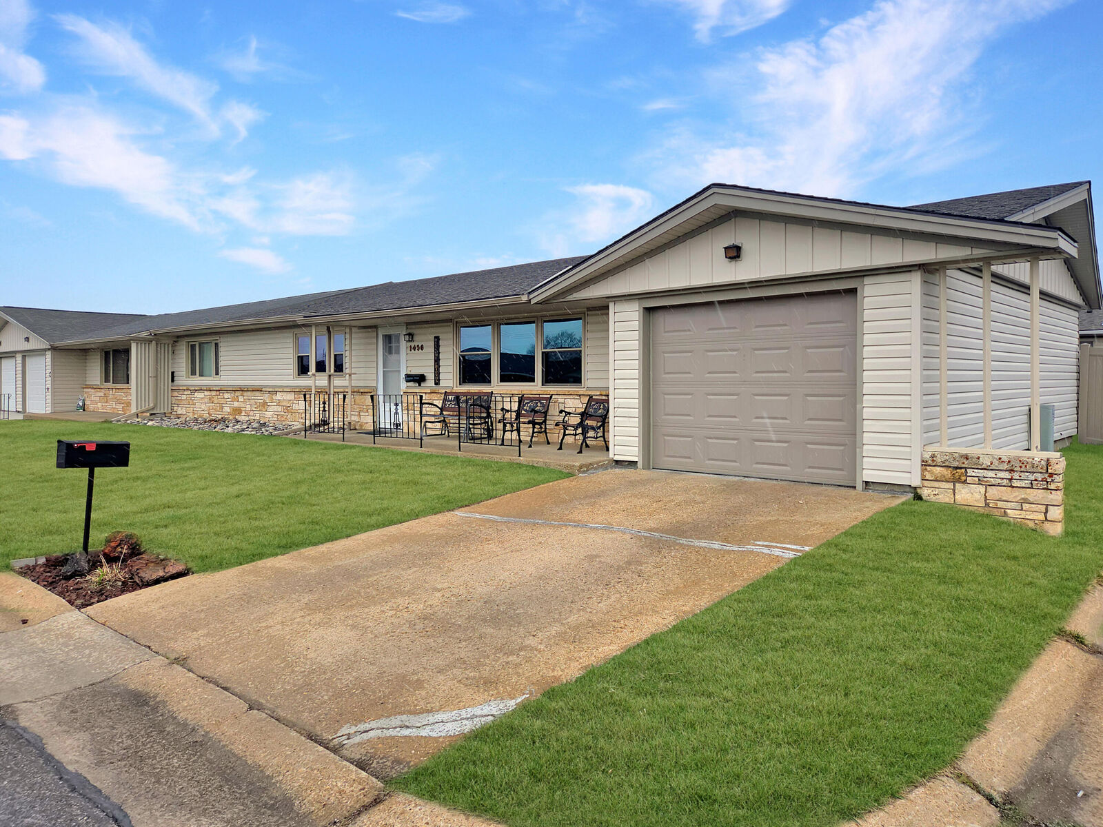 Property Photo:  1456 Easy Street  WY 82801 