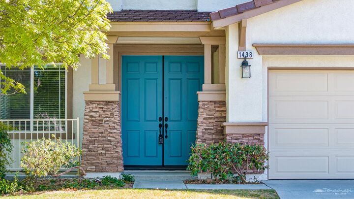 Property Photo:  1438 Wild Olive Road  CA 93561 