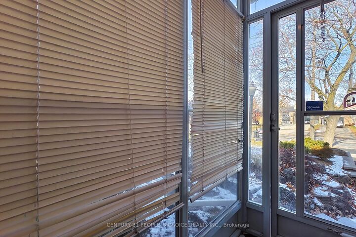 Property Photo:  35 Westhumber Boulevard  ON M9W 3M5 